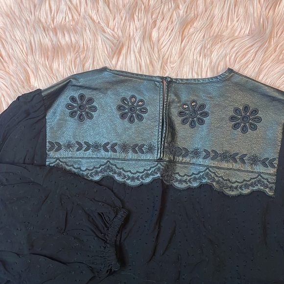 Zara Woman Black Faux Leather Blouse‎ Size Small - Picture 6 of 7